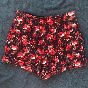Hollister floral shorts